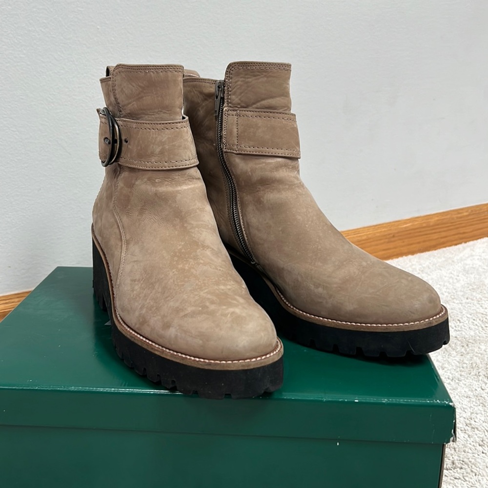 Used Paul Green Dynamic Boot